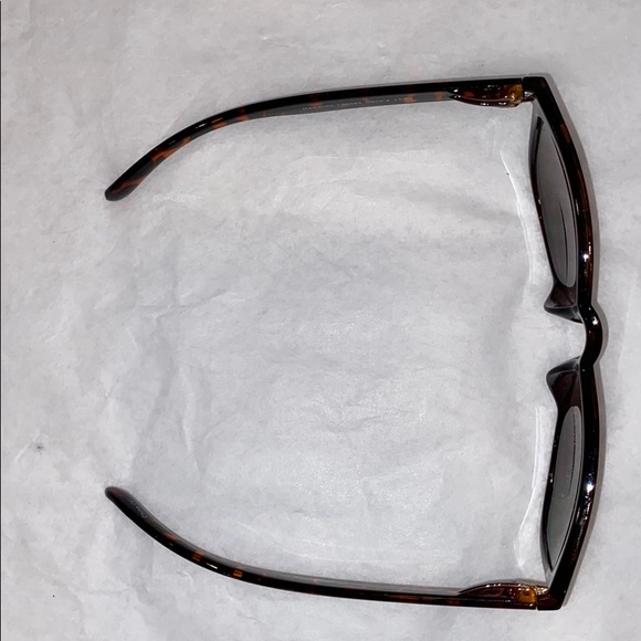 DKNY +1.5 Sunglasses/ Readers New! - Picture 5 of 7